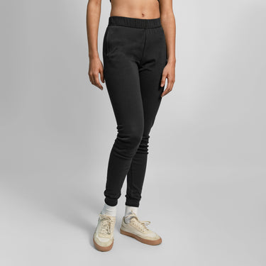 womens conscious joggers color black