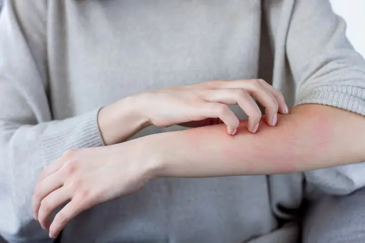 Synthetic Fabrics vs. Organic Cotton: Impact on Skin Health