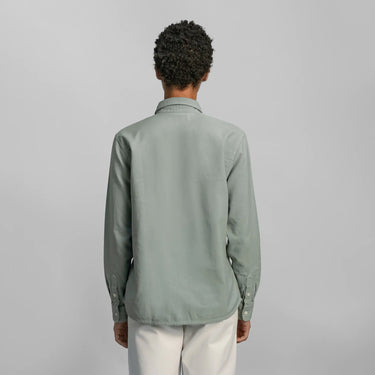 womens organic cotton oxford double pocket shirt color basil